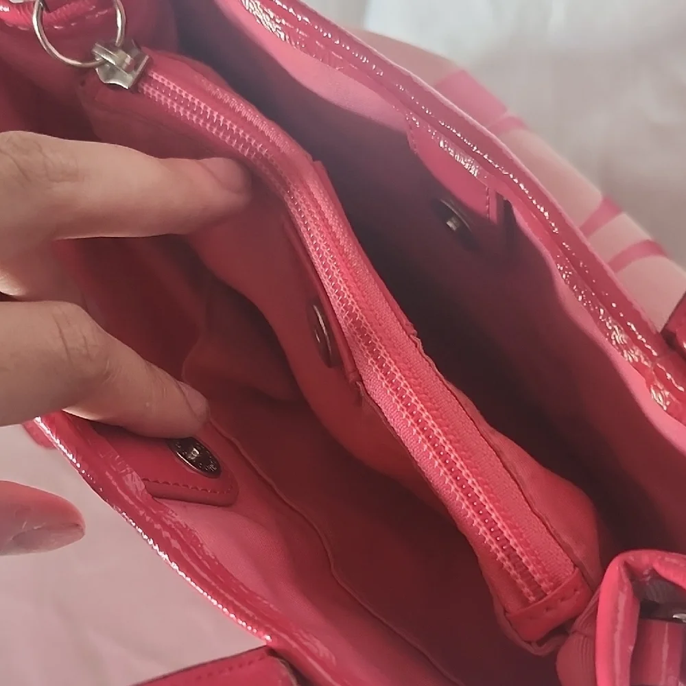 vintage Coach Pink Signature Shoulder Bag - Picture 4 of 5